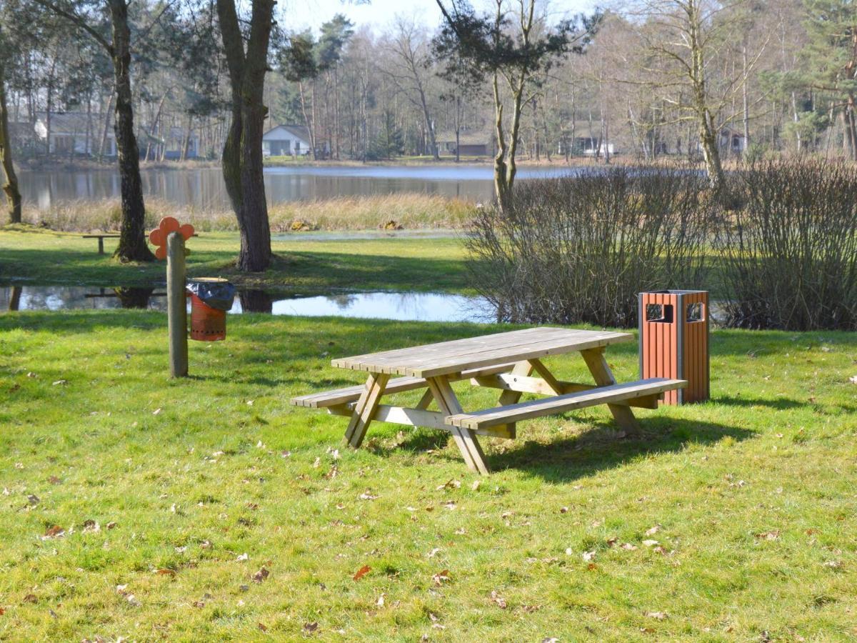 Lovely Holiday Home In Limburg Amid Lush Forest Stramproy Екстер'єр фото